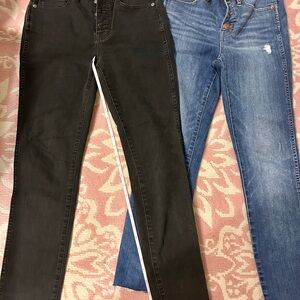 Lot of 2 Madewell Black and Blue Ankle Jeans. Button fly. Size 25.